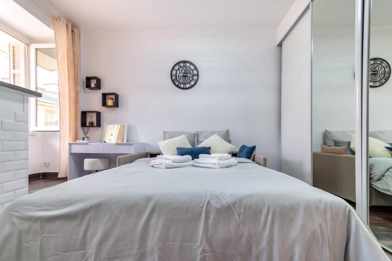 Beau Studio A 50M De La Plage Ница Екстериор снимка